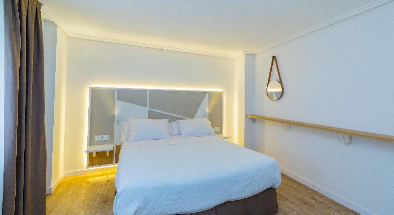 Hospedium Hotel Canitas Maite Gastronomico Casas Ibanez Εξωτερικό φωτογραφία